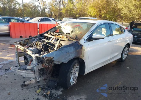 2016 Chrysler 200 Limited z USA, uszkodzony, nr VIN 1C3CCCAB8GN108681